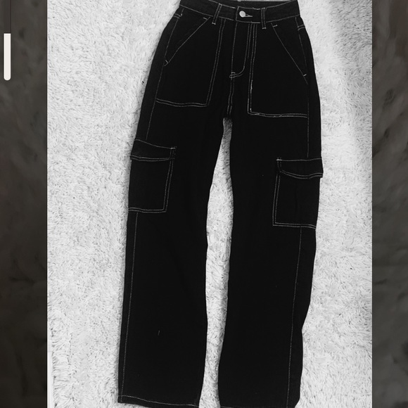 These are black cargo pants size 00 from SHEIN - Picture 1 of 1